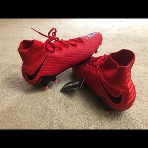 Nike hypervenom soccer cleats